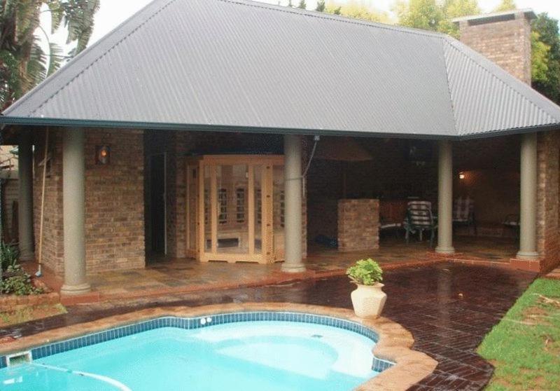 Goodey'S Guesthouse Pretoria-Noord Extérieur photo