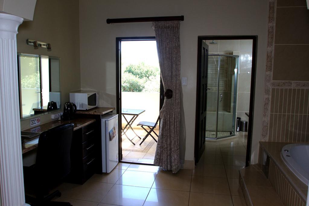 Goodey'S Guesthouse Pretoria-Noord Extérieur photo