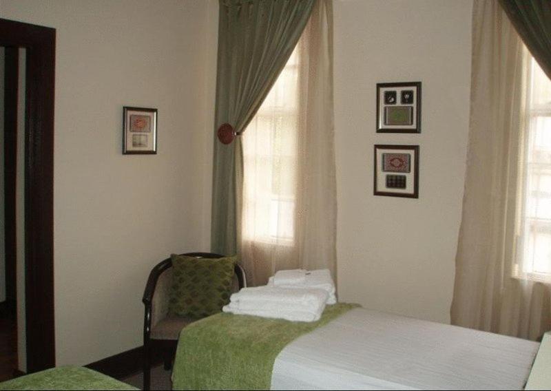 Goodey'S Guesthouse Pretoria-Noord Chambre photo